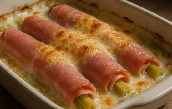Gratin de poireaux au jambon, béchamel et comté